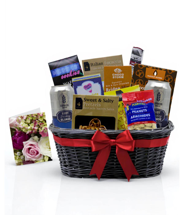 Beer Nuts basket with snacks and a card